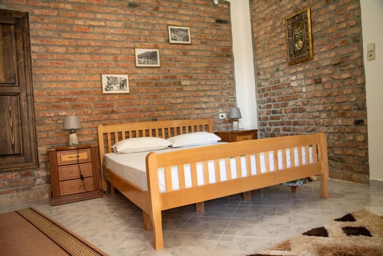 Guesthouse Belle View Berat Exterior foto