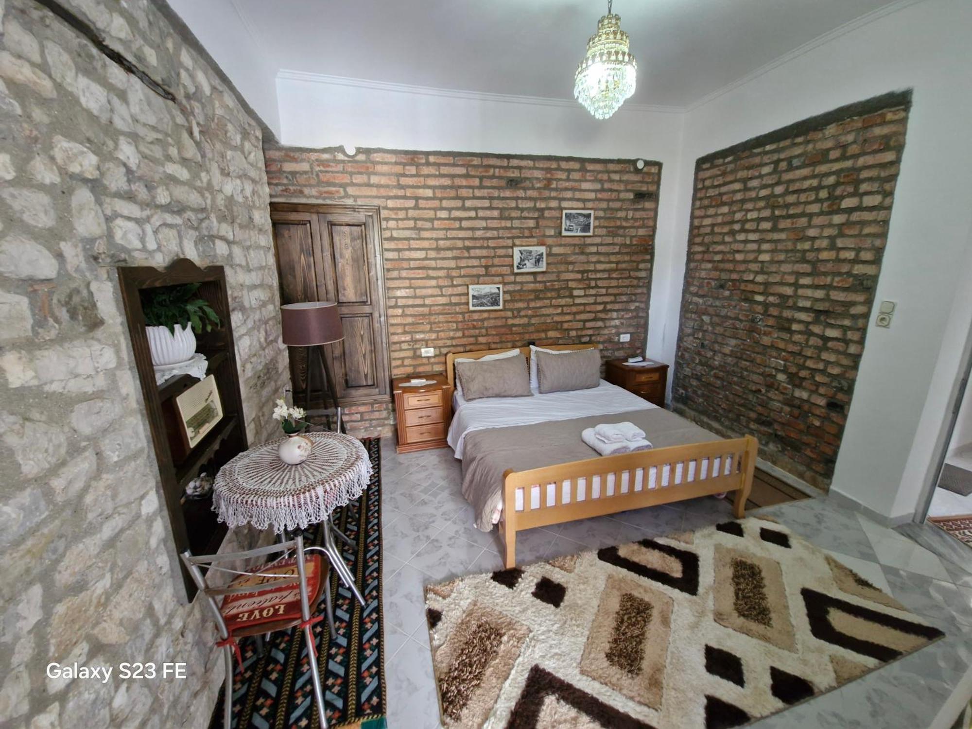 Guesthouse Belle View Berat Exterior foto