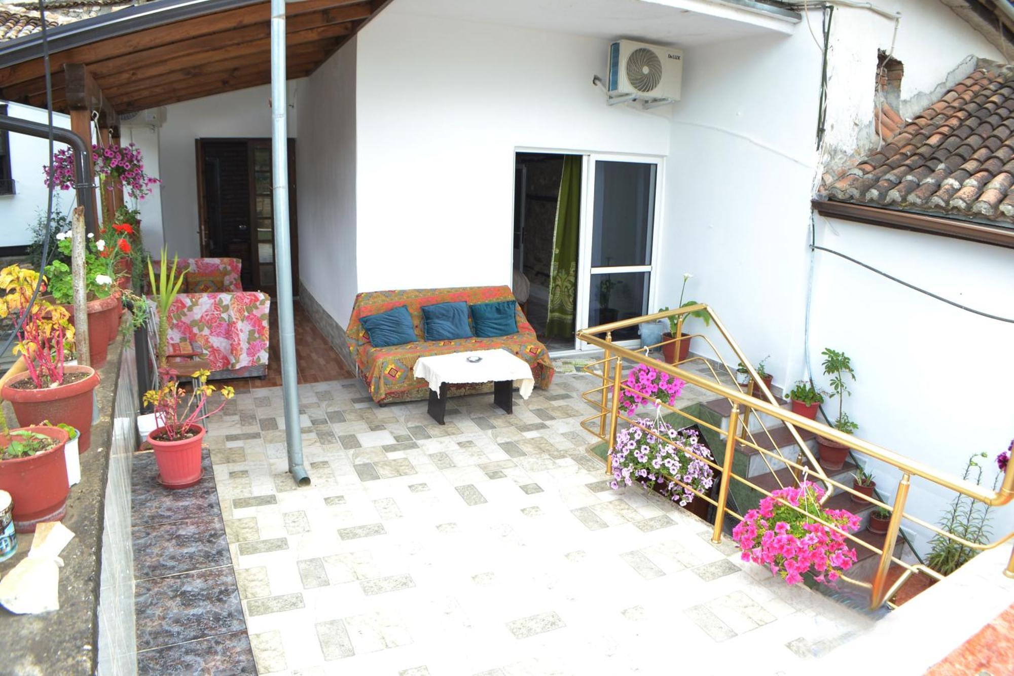 Guesthouse Belle View Berat Exterior foto