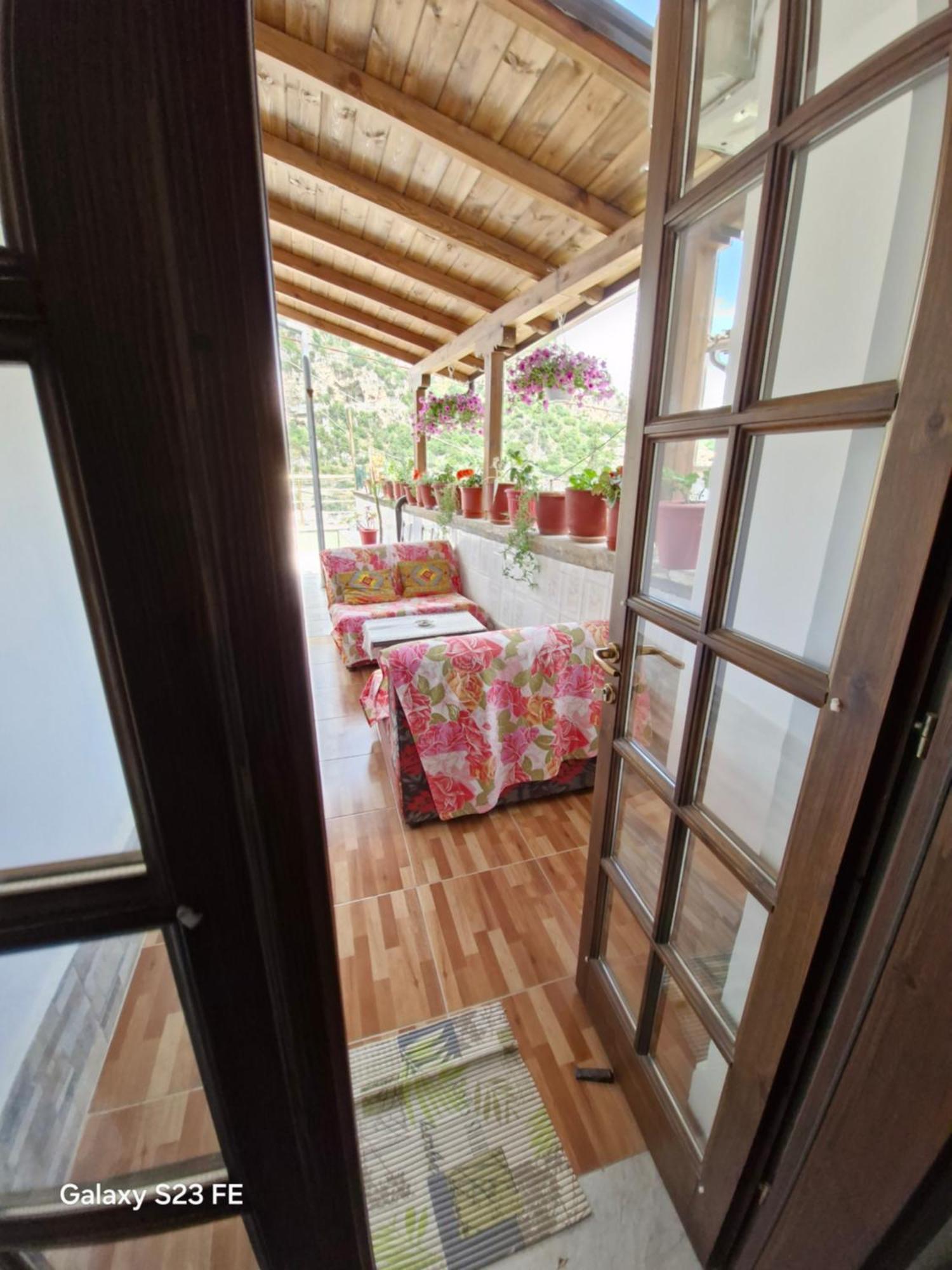 Guesthouse Belle View Berat Exterior foto