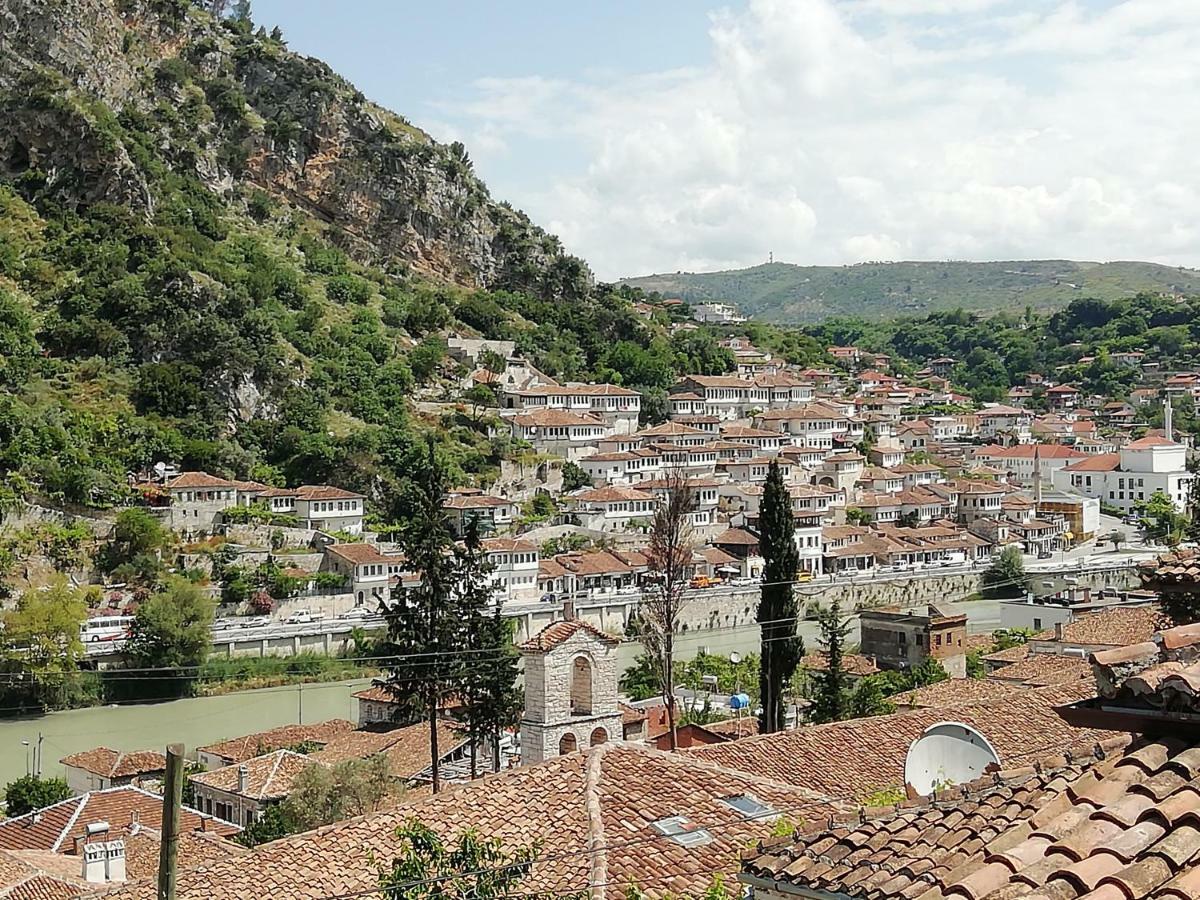 Guesthouse Belle View Berat Exterior foto