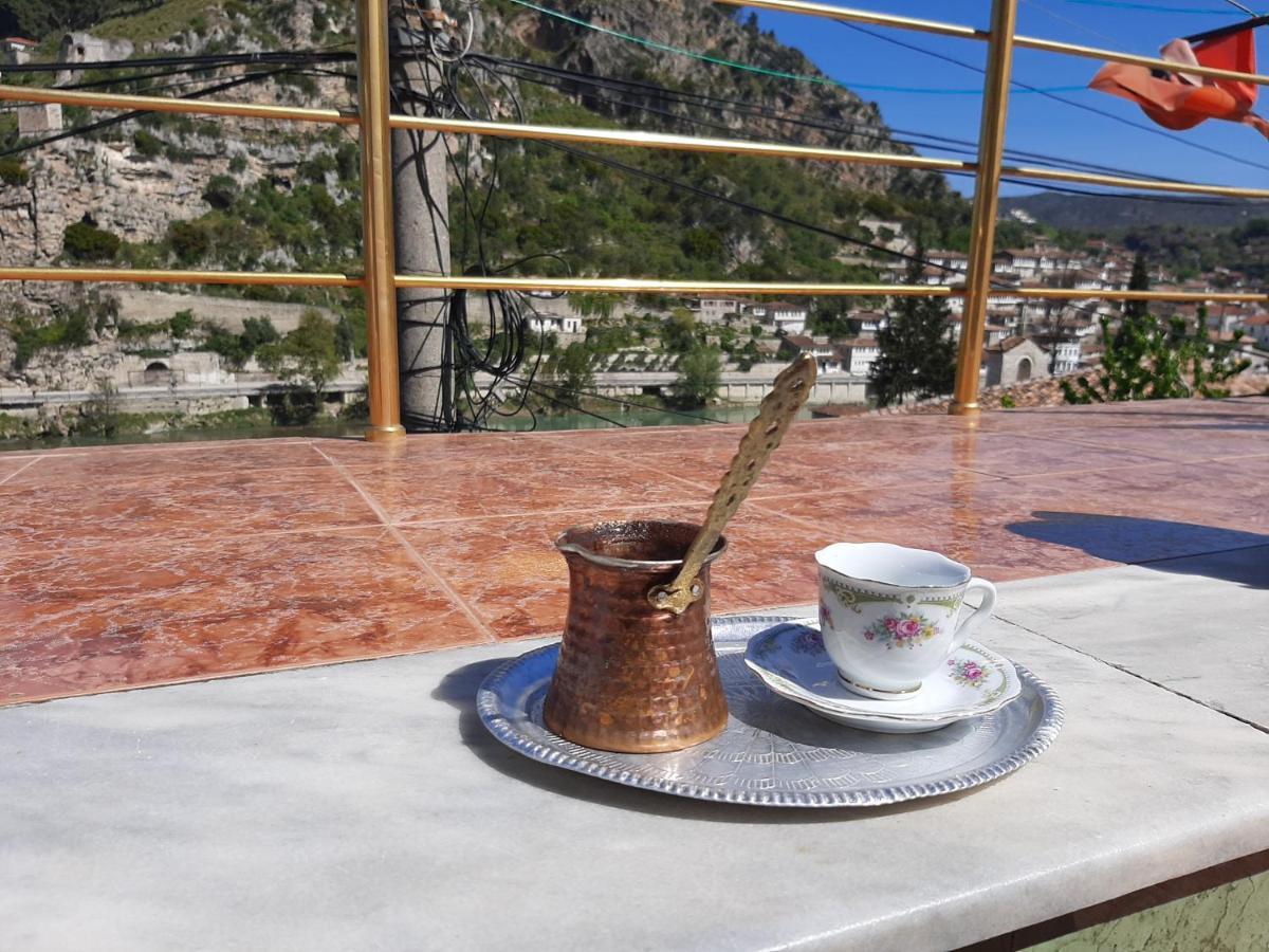 Guesthouse Belle View Berat Exterior foto